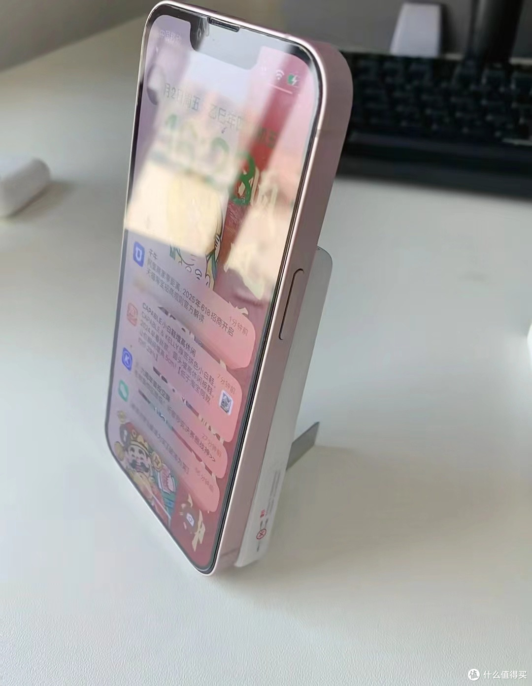 华为 全能充磁吸移动电源:3C 认证加持,轻松上飞机