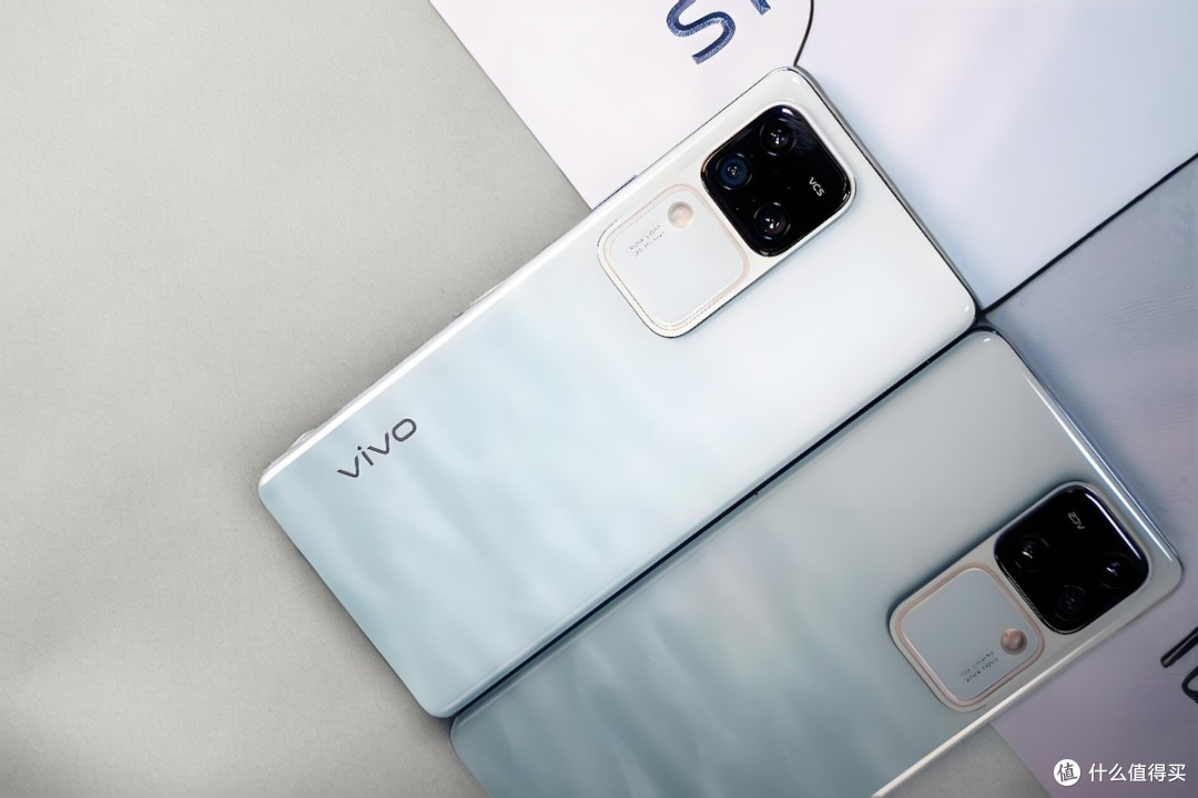 从3699元跌至1876元,16GB+512GB+三主摄,半价拿下旗舰机