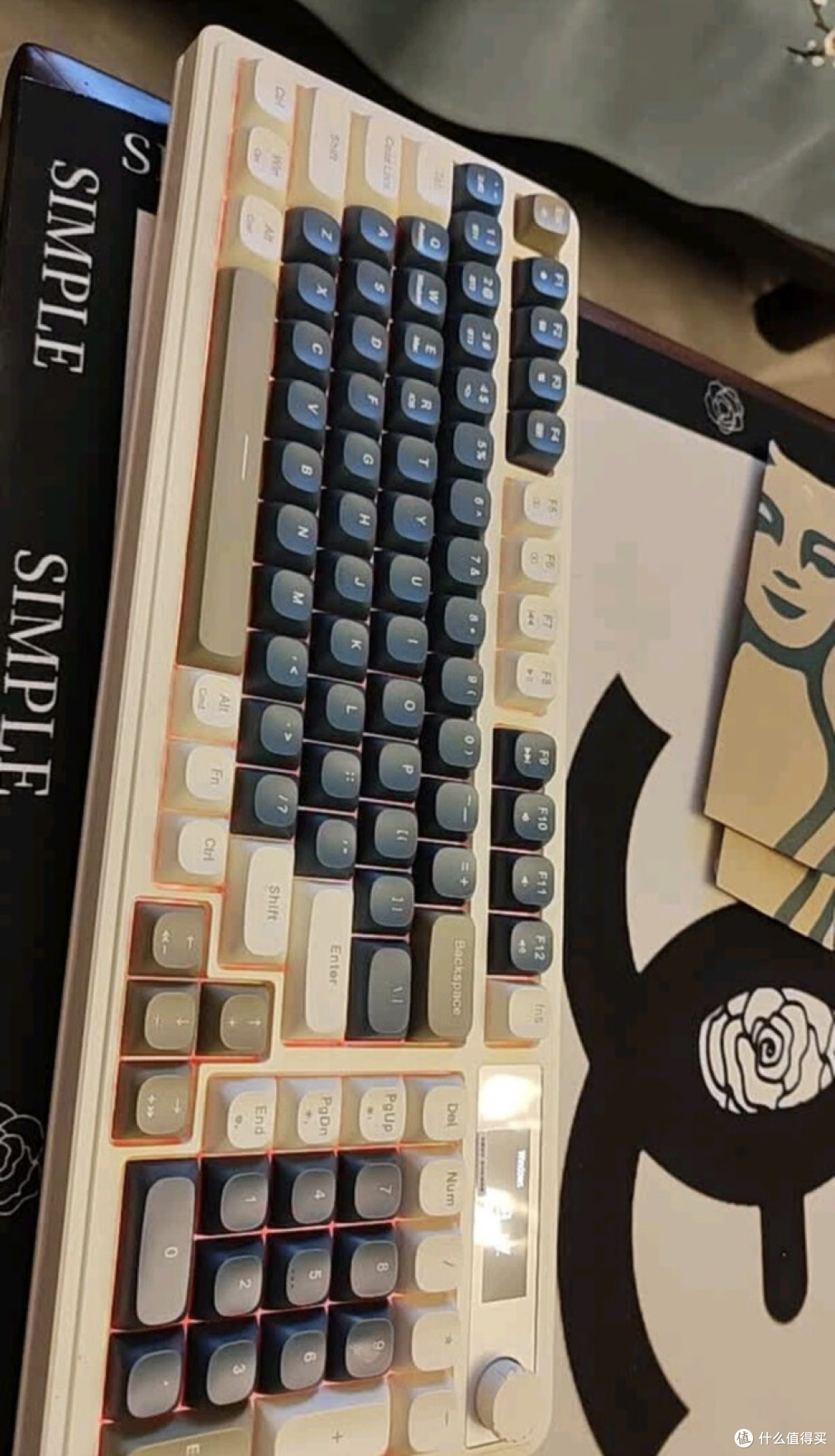 渐变宇宙:键盘的美学与功能