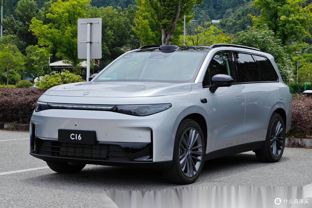 2026款零跑C16怎么选?增程/纯电版本、五座/六座选购全攻略