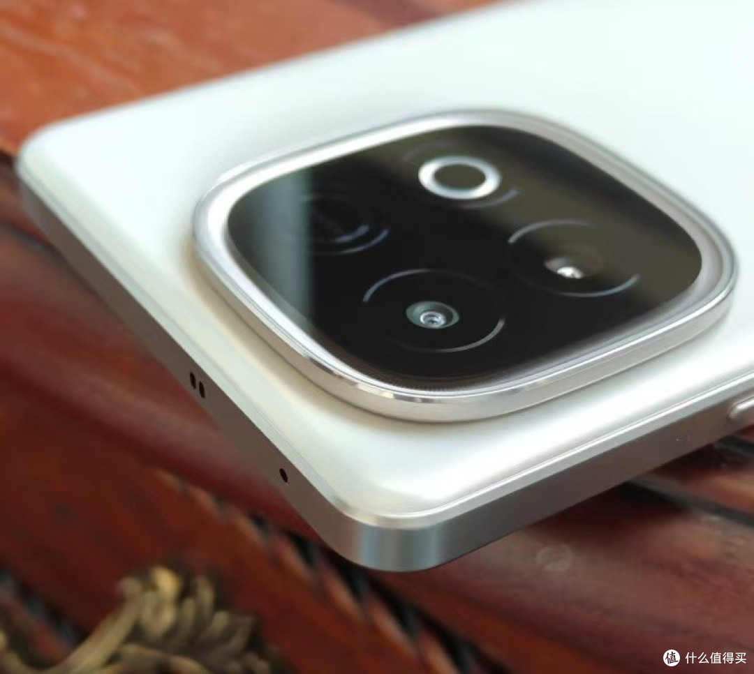1000元手机哪款性价比高?242万跑分+7000mAh,vivo也太猛了