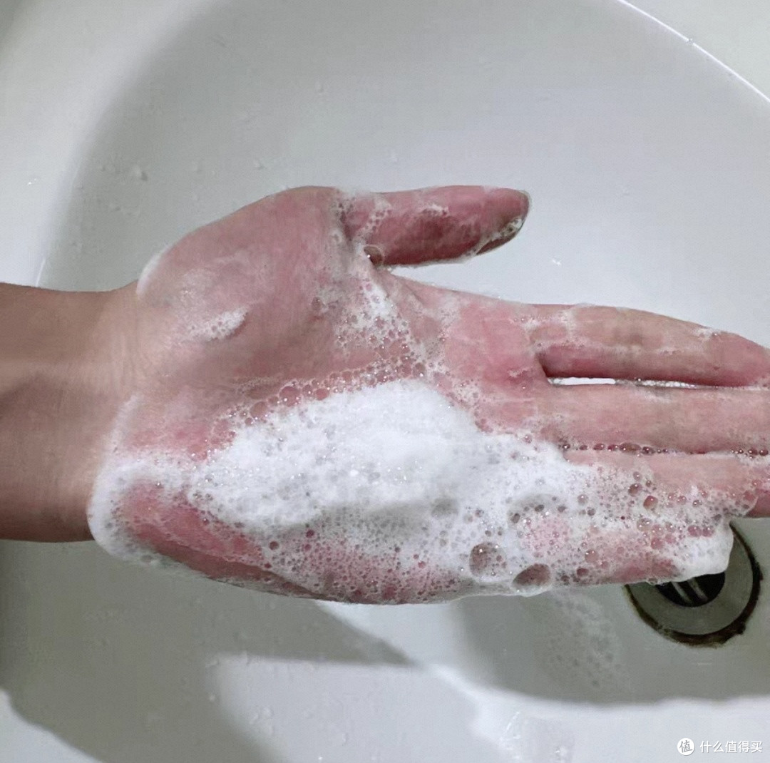 曼秀雷敦氨基酸表活舒润洁面乳:控油祛痘的好帮手