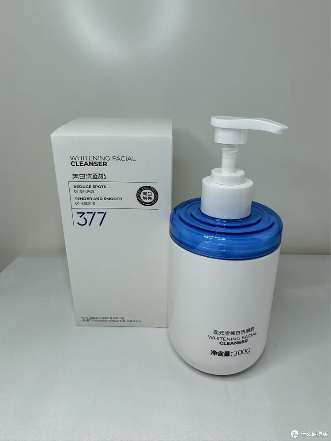 UIBT 377洗面奶：清洁与美白兼备