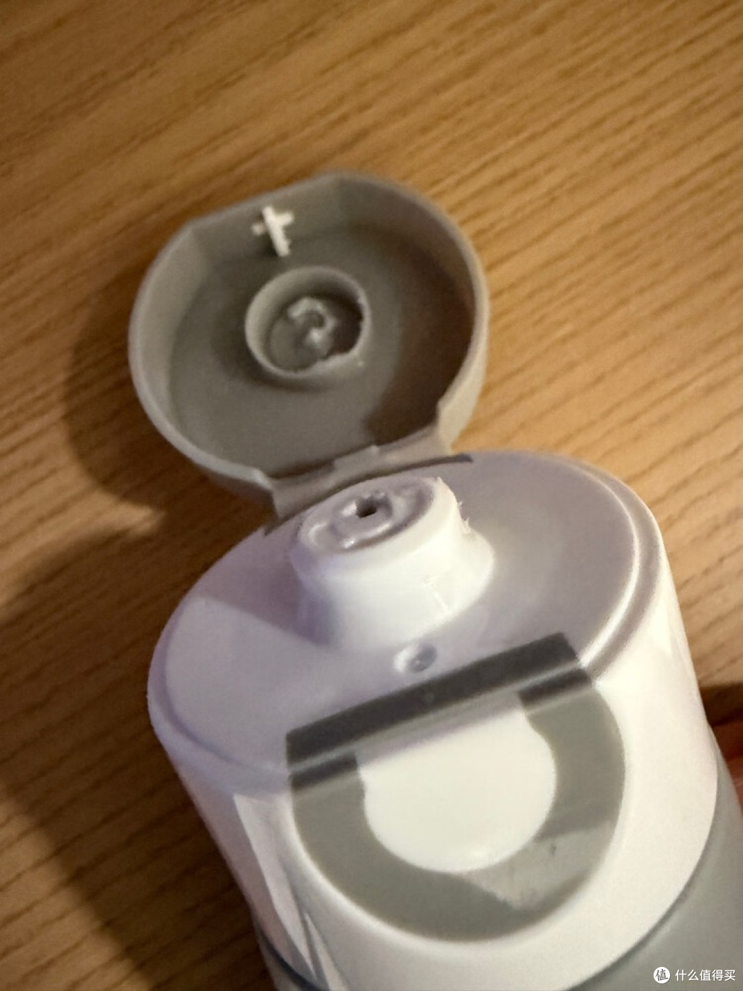 C咖双管洁面:分区调控温和清洁