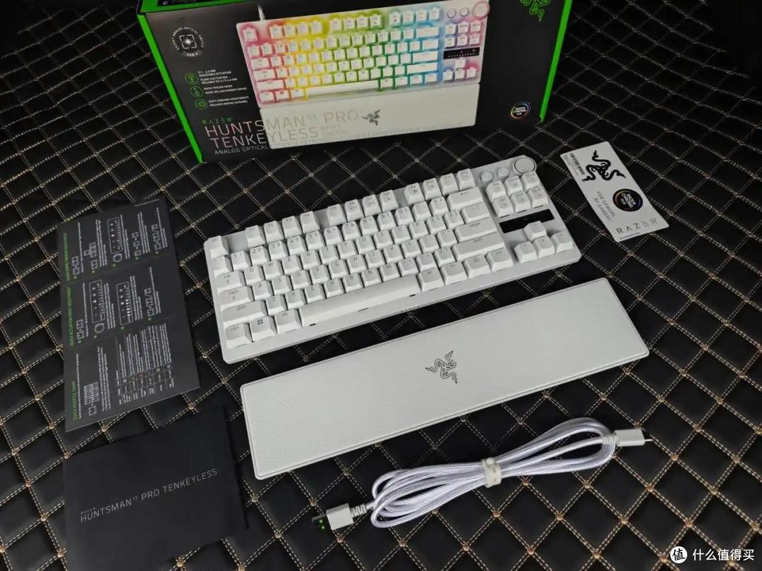 纵使全天下都信仰磁轴，我依旧选择相信光，因为我是雷蛇呀！