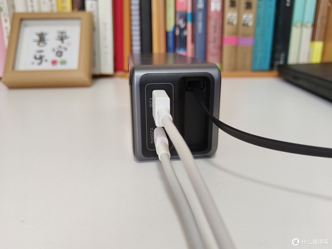 绿联能量湃Pro充电宝,多设备快充,用了就离不开的出差好搭子