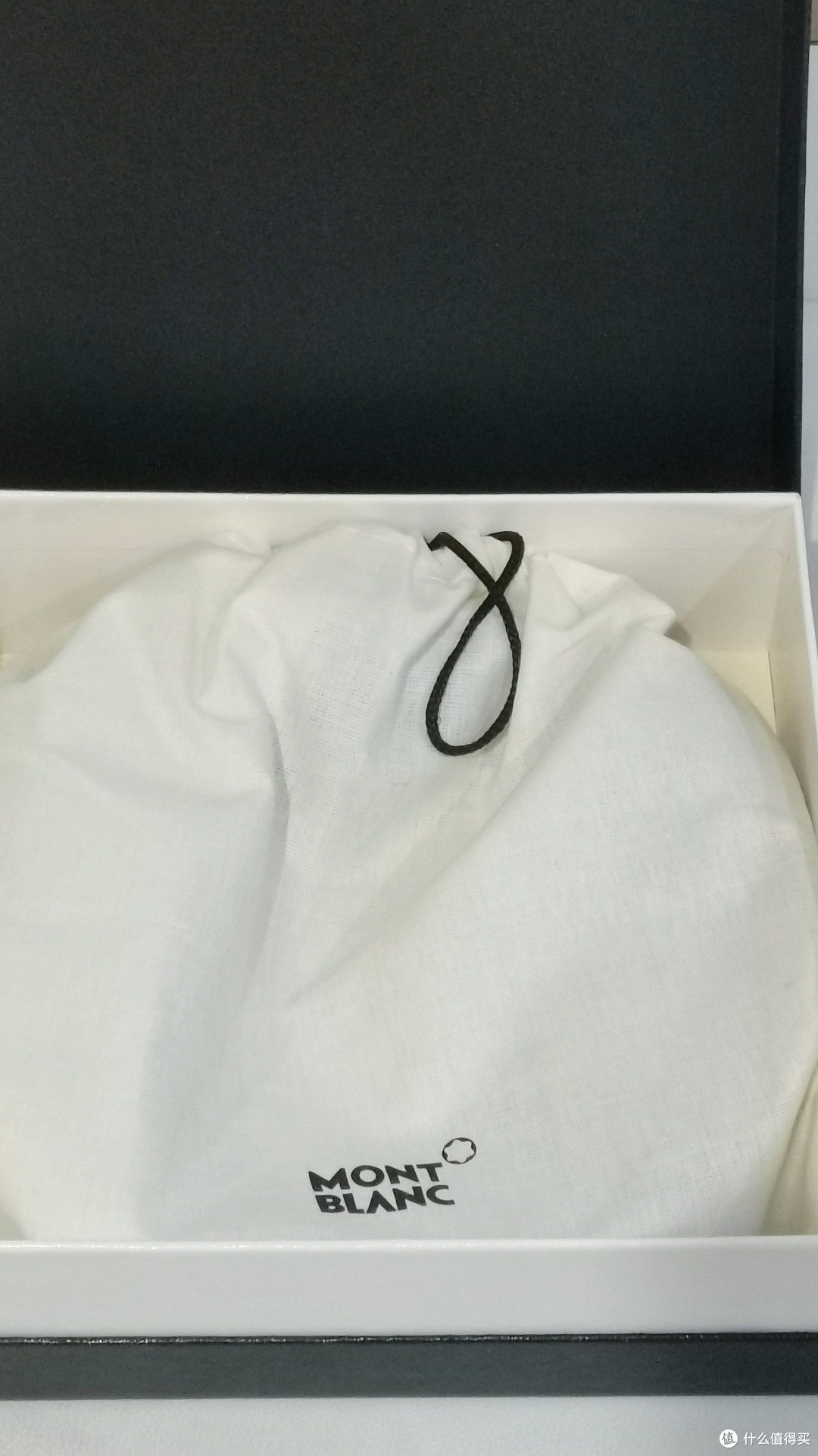 这个我觉得是缺陷的设计让我推掉了老婆送的万宝路皮带