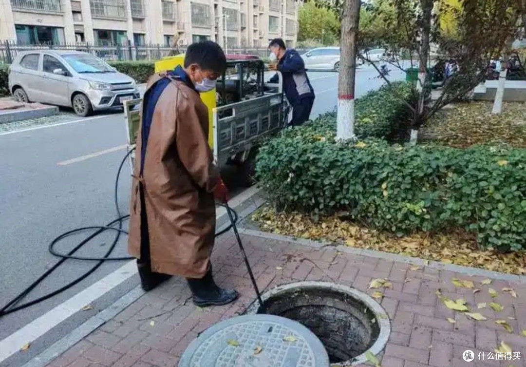 告别“堵心”！楼房底层排水管堵塞根源破解指南