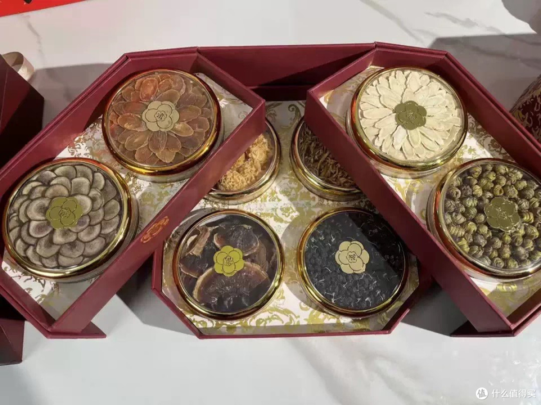 燕窝礼盒仿佛开启了一份珍贵的健康宝藏