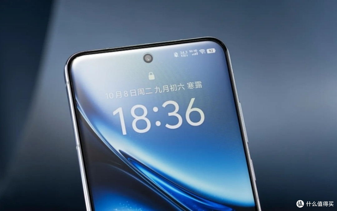 vivo果断“发飙”,12GB+256GB跌价1300元,100倍变焦+天玑9400