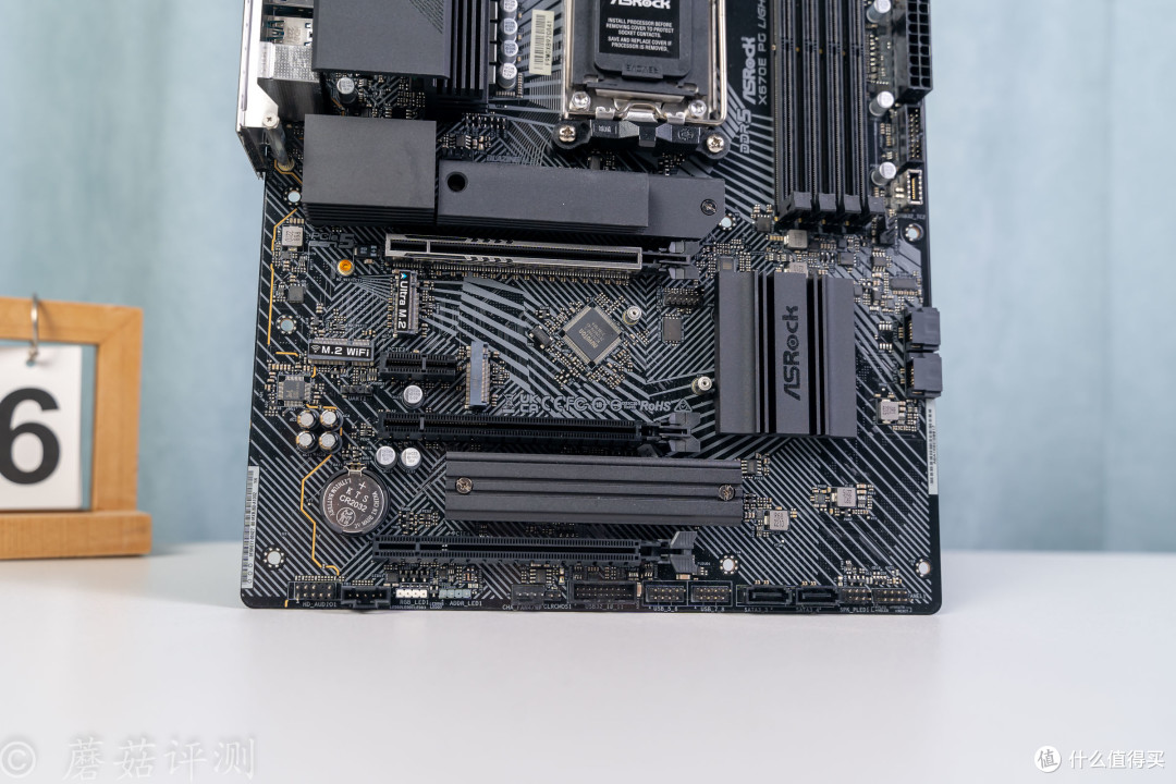 X870也就那样,X670性价比出众,华擎X670E PG Lighting主板 装机