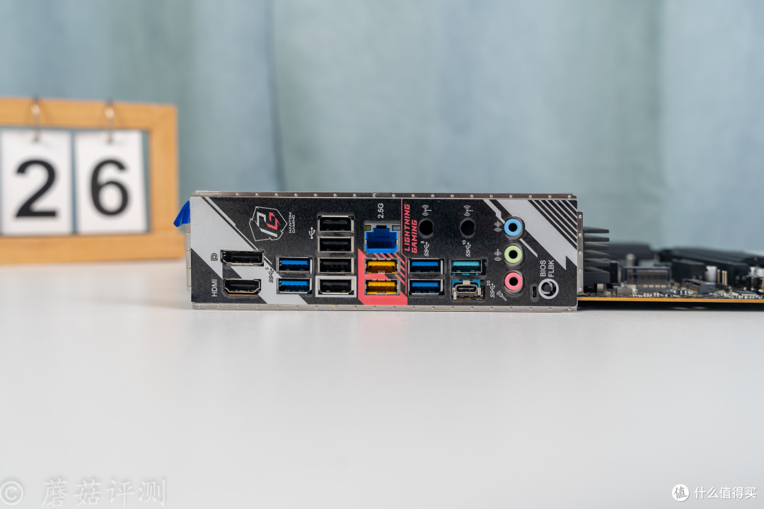 X870也就那样,X670性价比出众,华擎X670E PG Lighting主板 装机