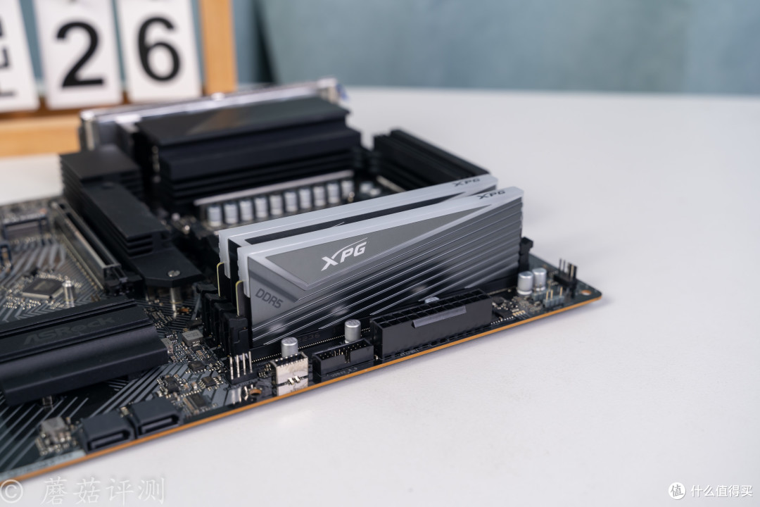 X870也就那样,X670性价比出众,华擎X670E PG Lighting主板 装机