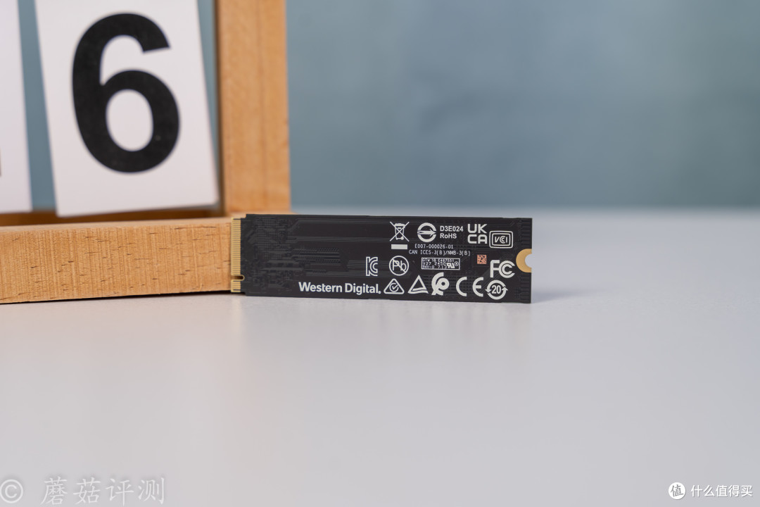 X870也就那样,X670性价比出众,华擎X670E PG Lighting主板 装机