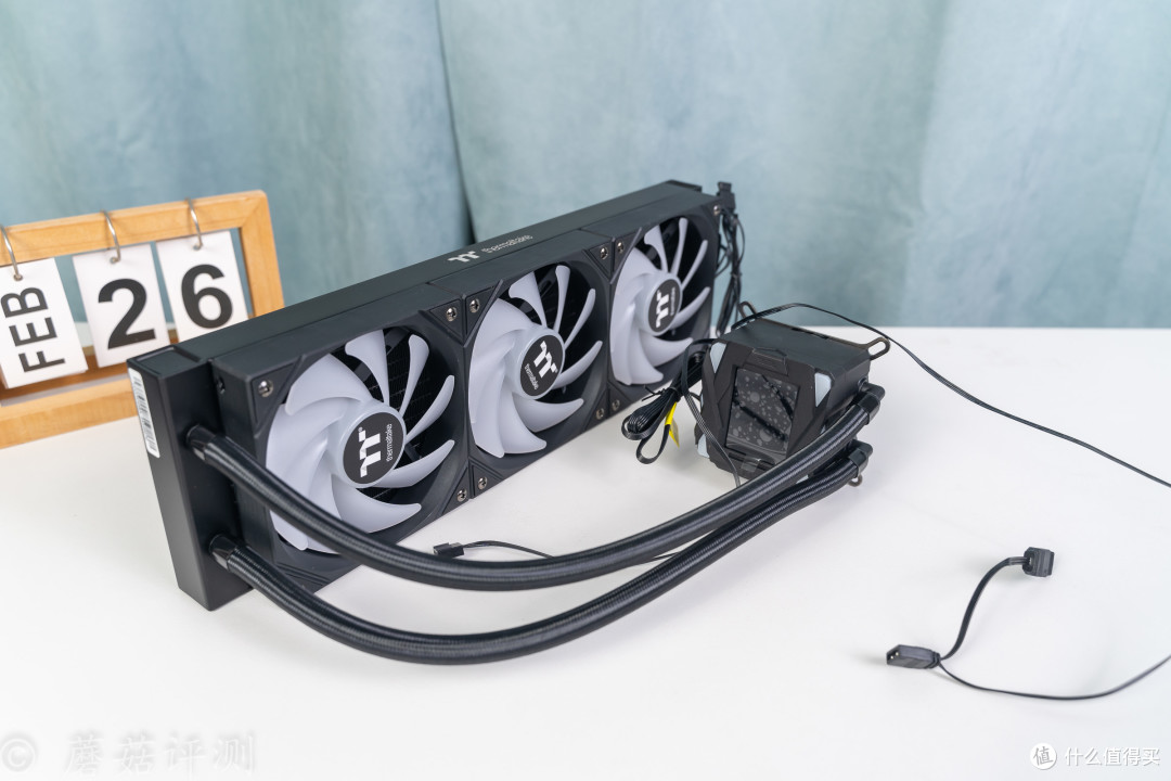 X870也就那样,X670性价比出众,华擎X670E PG Lighting主板 装机