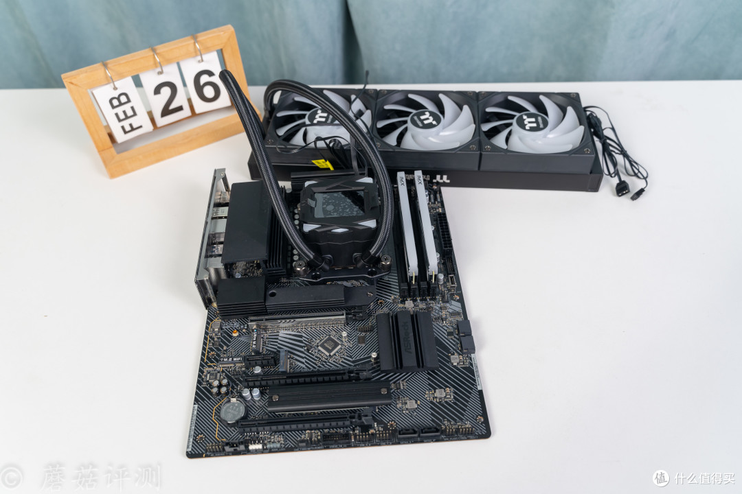 X870也就那样,X670性价比出众,华擎X670E PG Lighting主板 装机