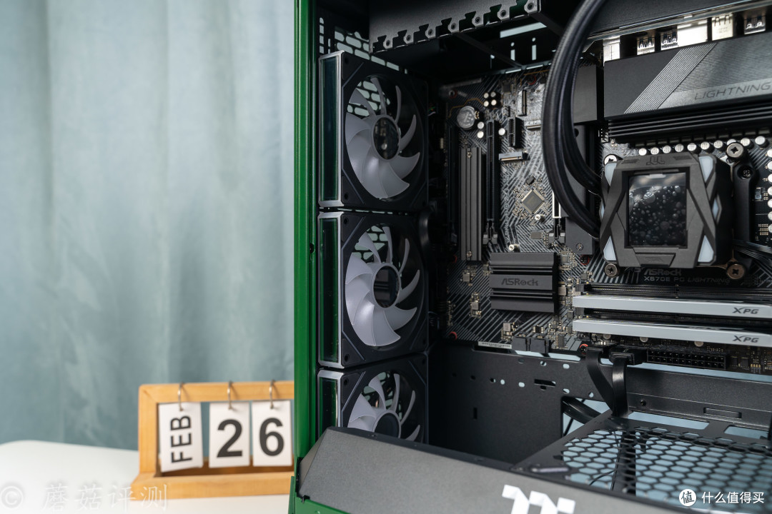 X870也就那样,X670性价比出众,华擎X670E PG Lighting主板 装机