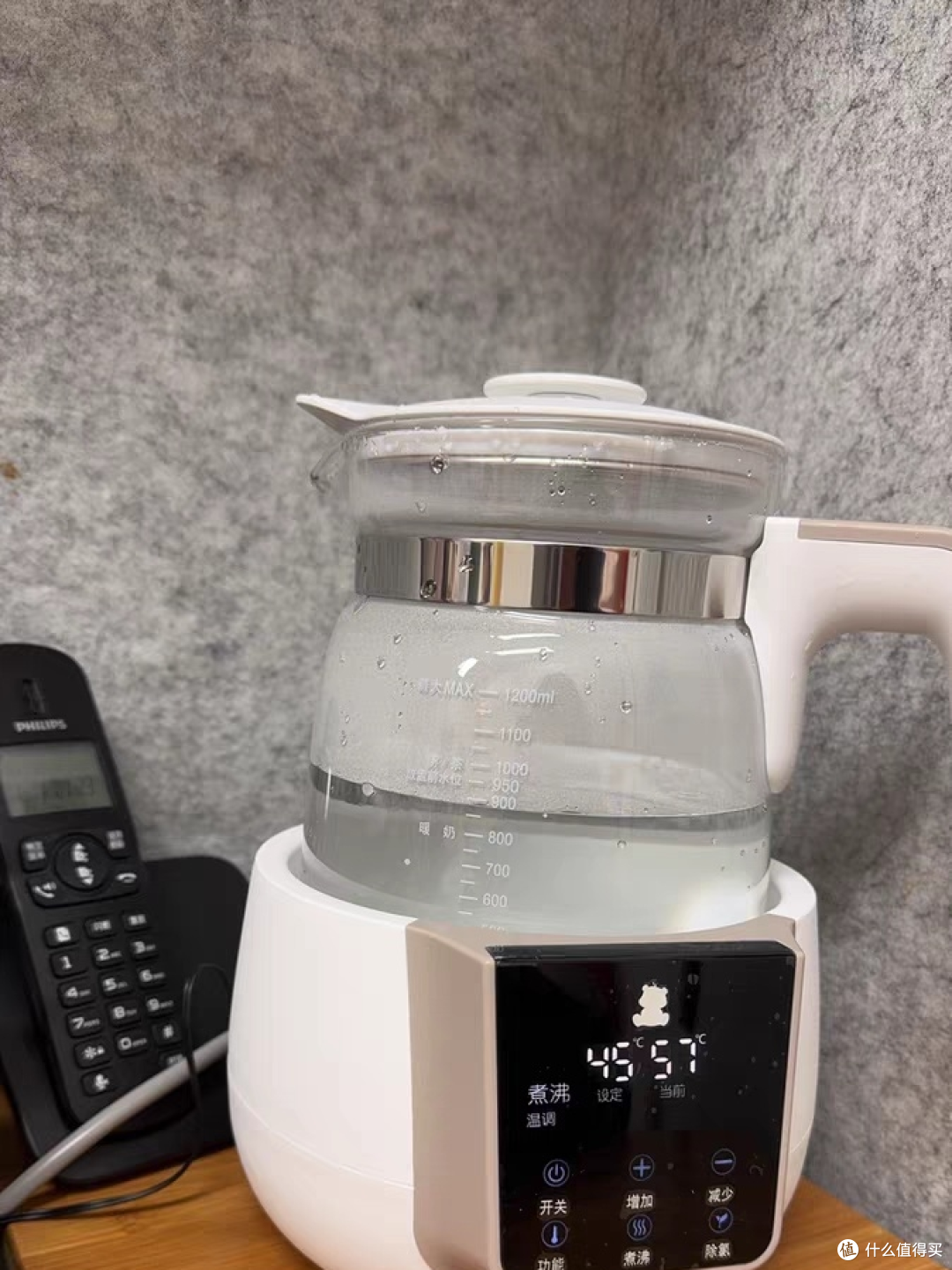 奶爸选择小白熊恒温水壶后的建议：冲奶神器，使用细节需牢记