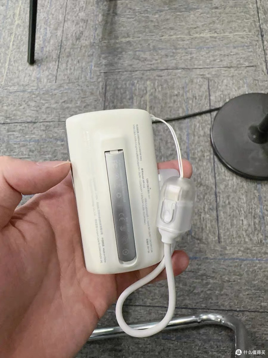 被追着问的WEKOME胶囊充电宝，真有这么神？