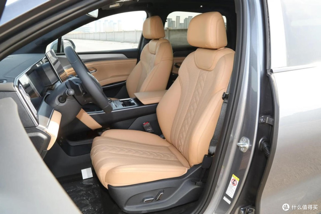 15万预算想买插混SUV,长安启源Q07竞对宋L DM,哪个更好?