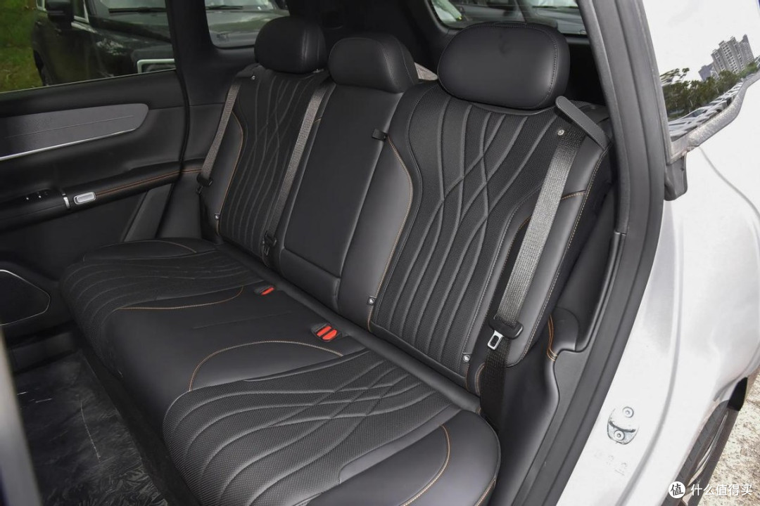 15万预算想买插混SUV,长安启源Q07竞对宋L DM,哪个更好?