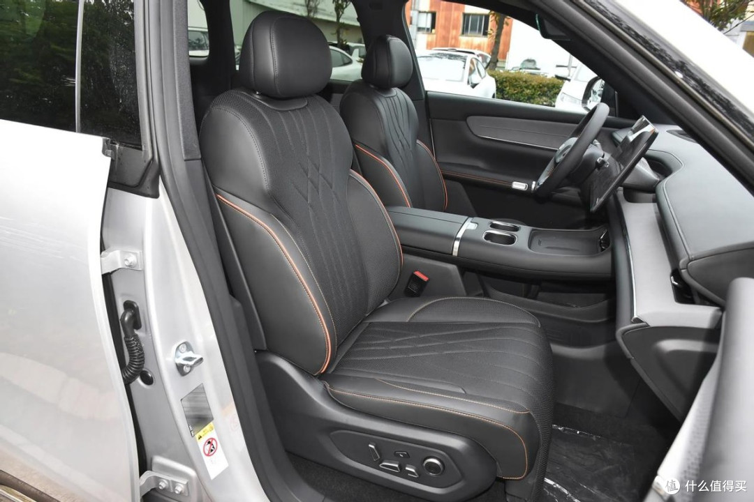15万预算想买插混SUV,长安启源Q07竞对宋L DM,哪个更好?
