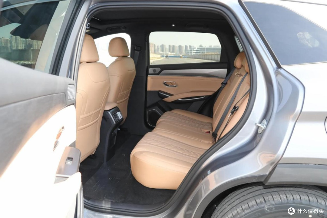 15万预算想买插混SUV,长安启源Q07竞对宋L DM,哪个更好?