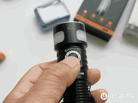 三光齐聚,一筒多用!Fenix LD35R手电开启照明新境界