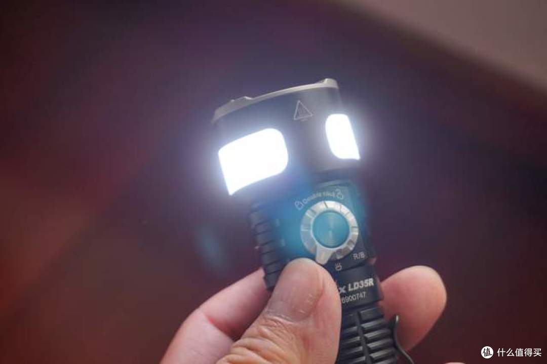 三光齐聚,一筒多用!Fenix LD35R手电开启照明新境界