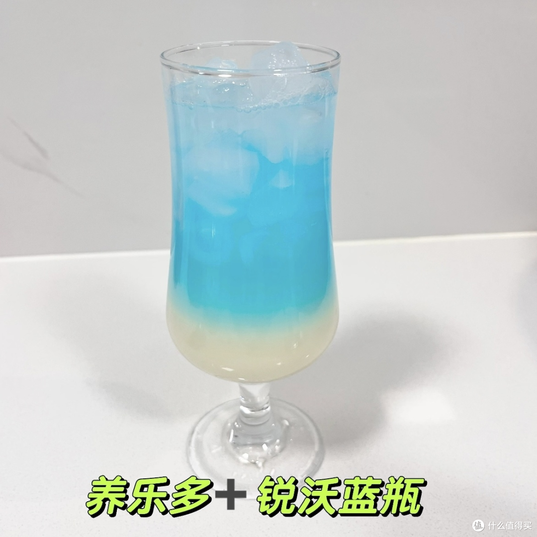 夏天实现冰块自由就靠这台制冰机🥤