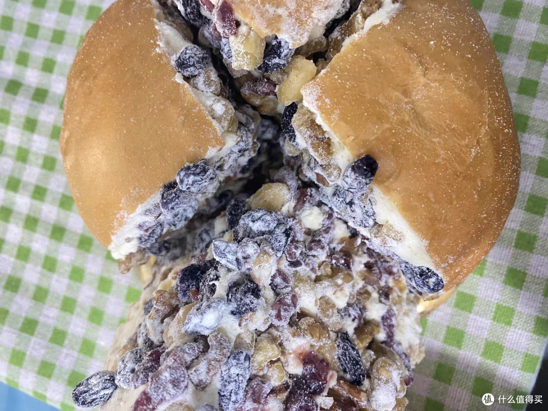 新疆坚果奶酪包:早餐与零食的理想选择
