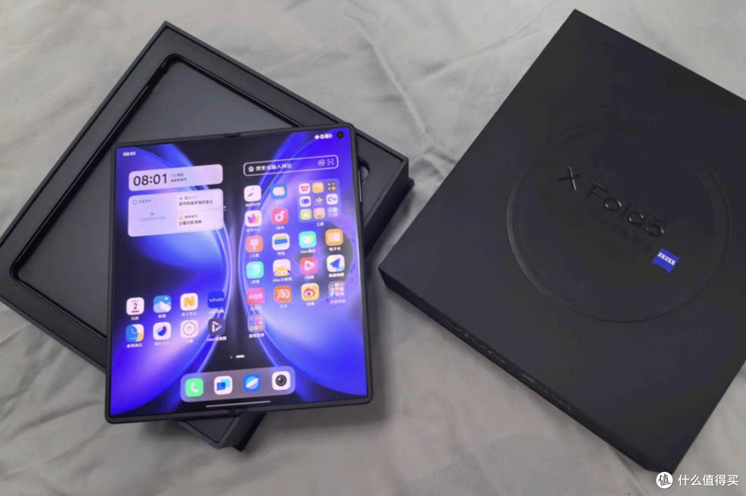 vivo X Fold5即将发布，轻薄革新引关注，你会买单吗？