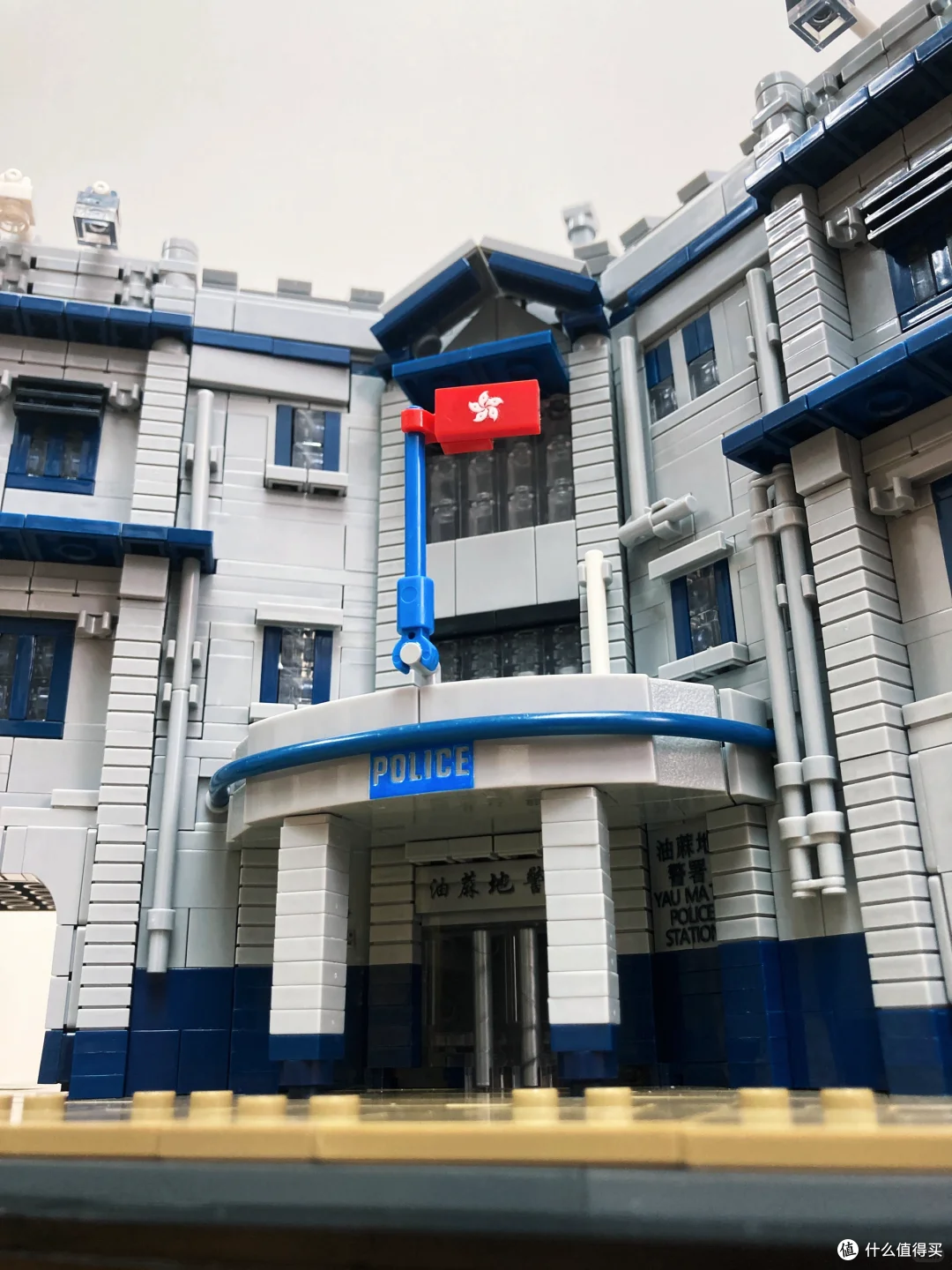 28年灯火如昨,用乐高拼出我们的香港