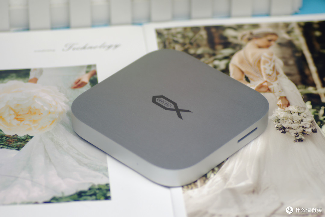 丐版 Mac mini 逆袭神器！零刻Mate Mini扩展坞，轻松扩容16TB