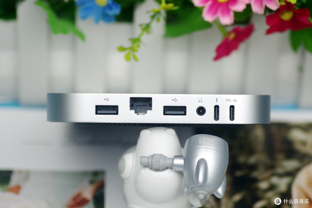 丐版 Mac mini 逆袭神器！零刻Mate Mini扩展坞，轻松扩容16TB