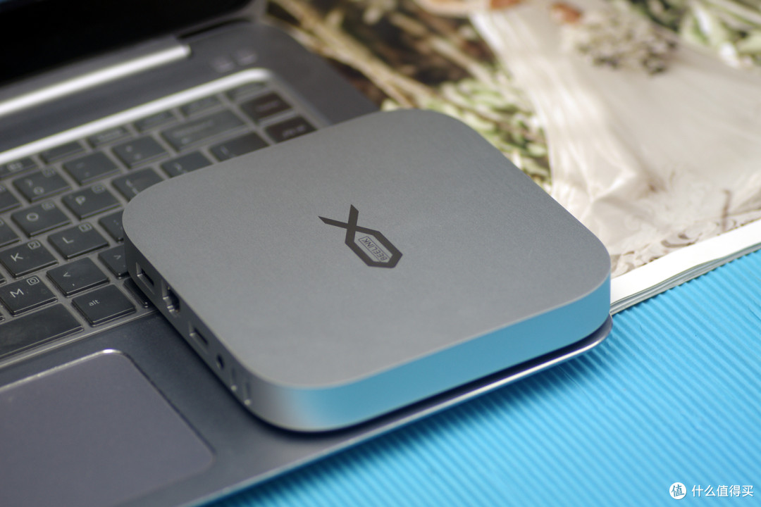 丐版 Mac mini 逆袭神器！零刻Mate Mini扩展坞，轻松扩容16TB