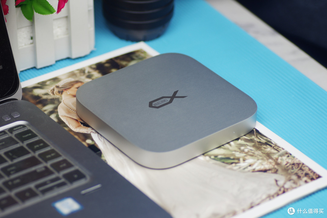 丐版 Mac mini 逆袭神器！零刻Mate Mini扩展坞，轻松扩容16TB