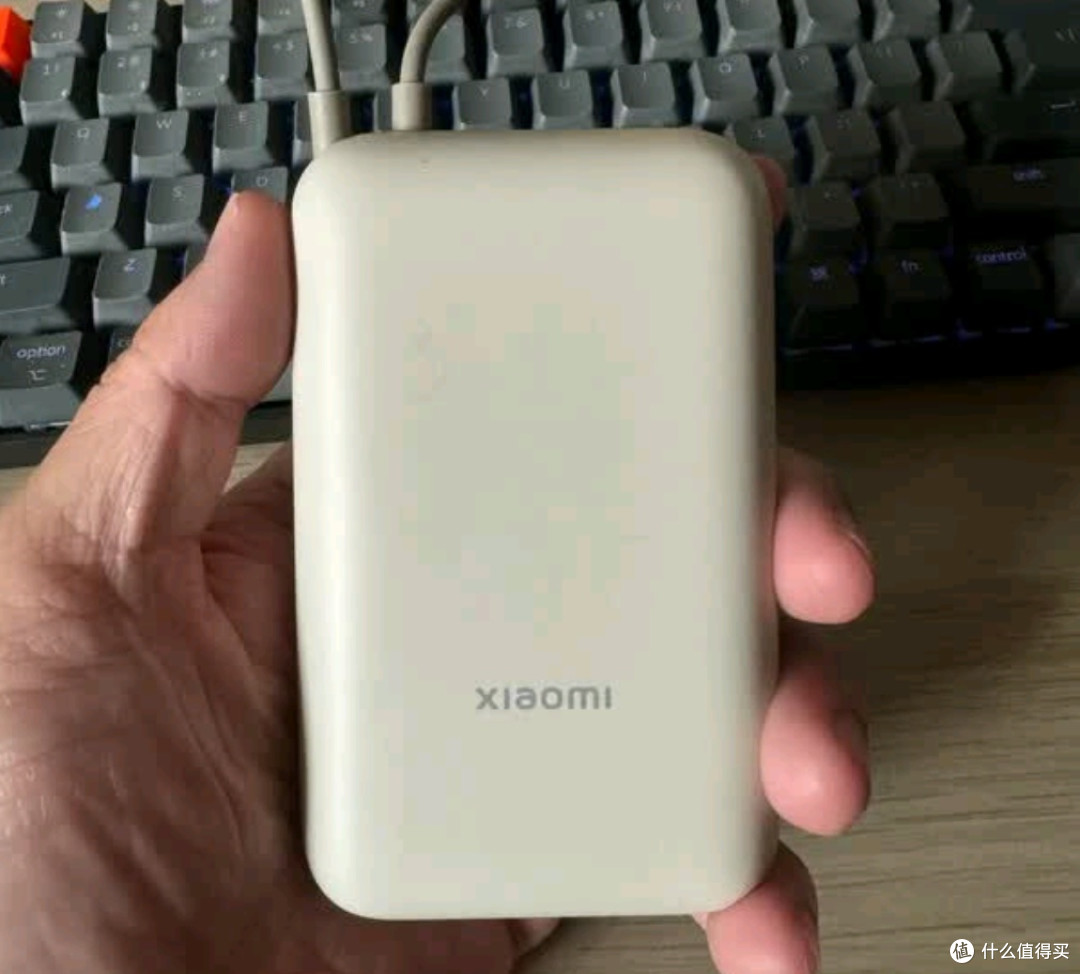 我的小米充电宝;有3C认证,可上飞机哦!