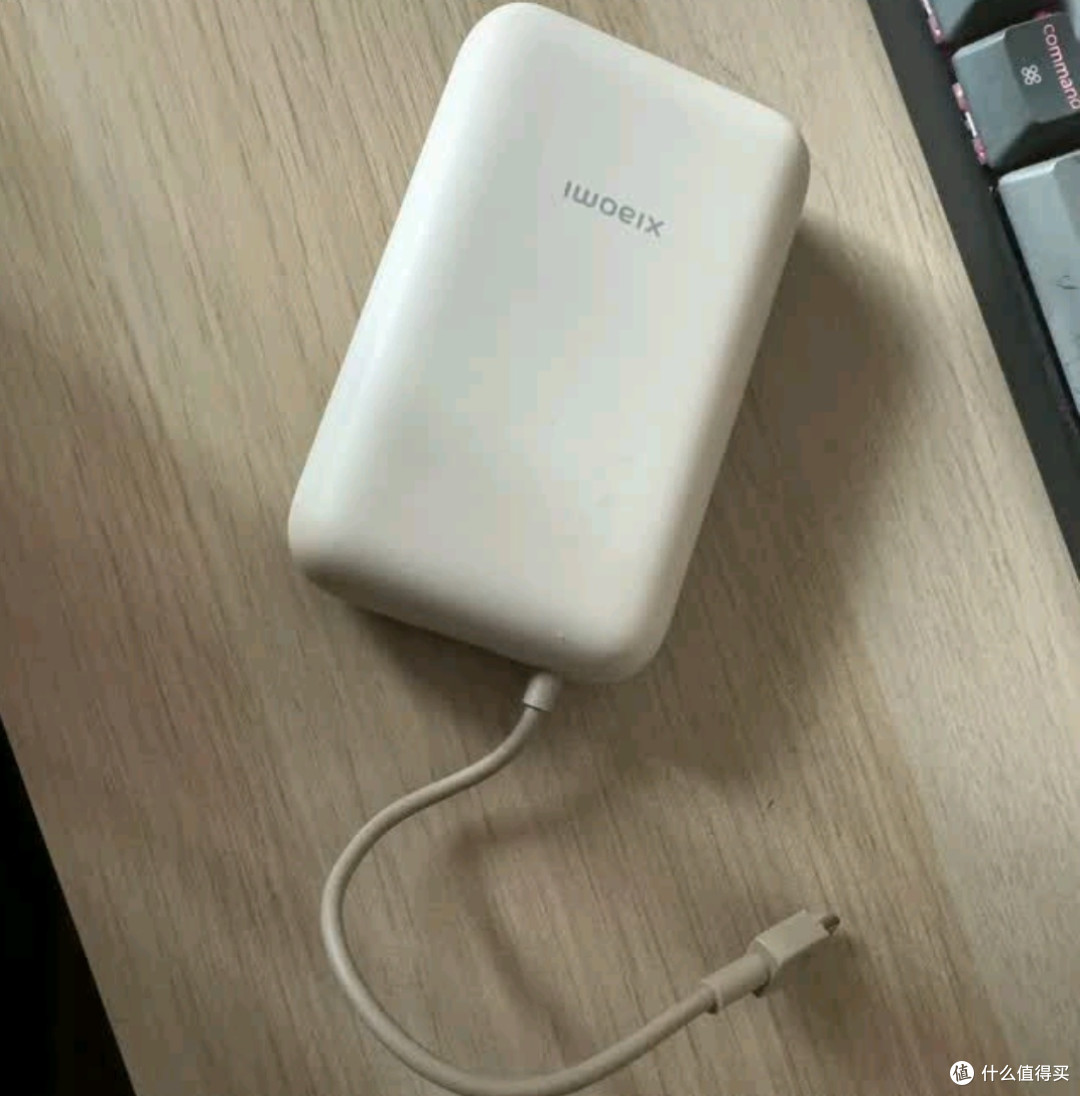我的小米充电宝;有3C认证,可上飞机哦!