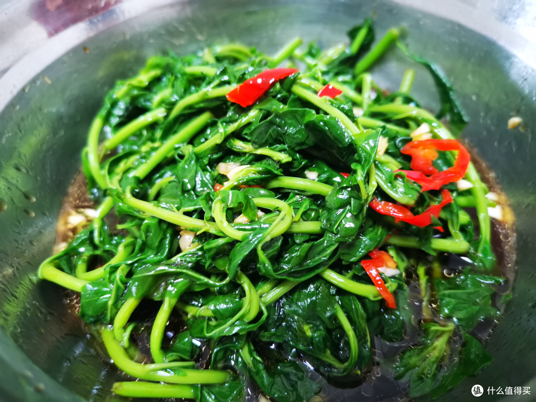 苦尽甘来,回味无穷:那些美味的苦味菜肴