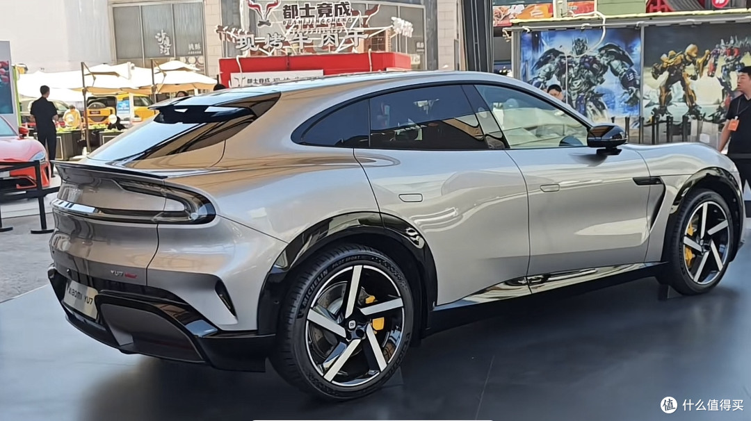小米YU7汽车引领未来智能手机趋势