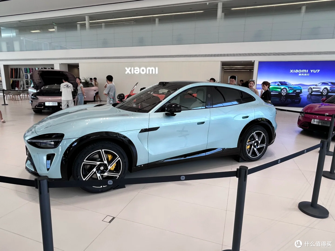 25 万开豪华高性能 SUV!小米 YU7 要改写战局?