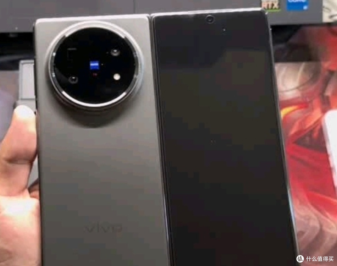 vivo X Fold5影像与续航兼备