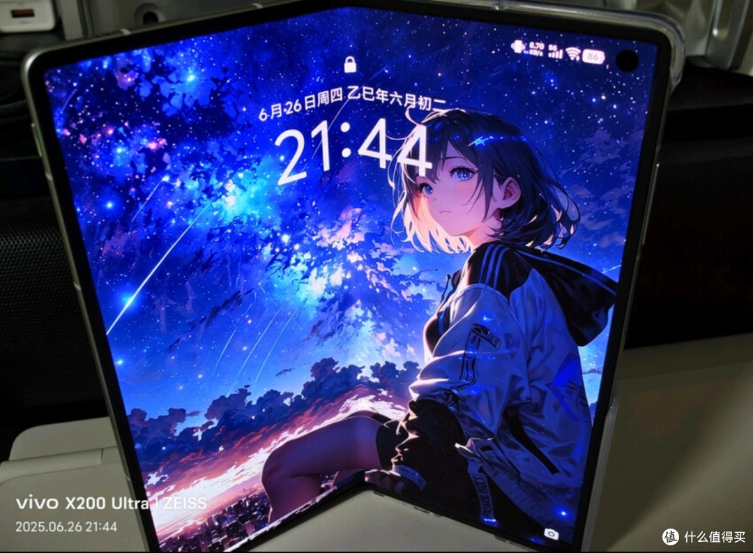 vivo X Fold5影像与续航兼备