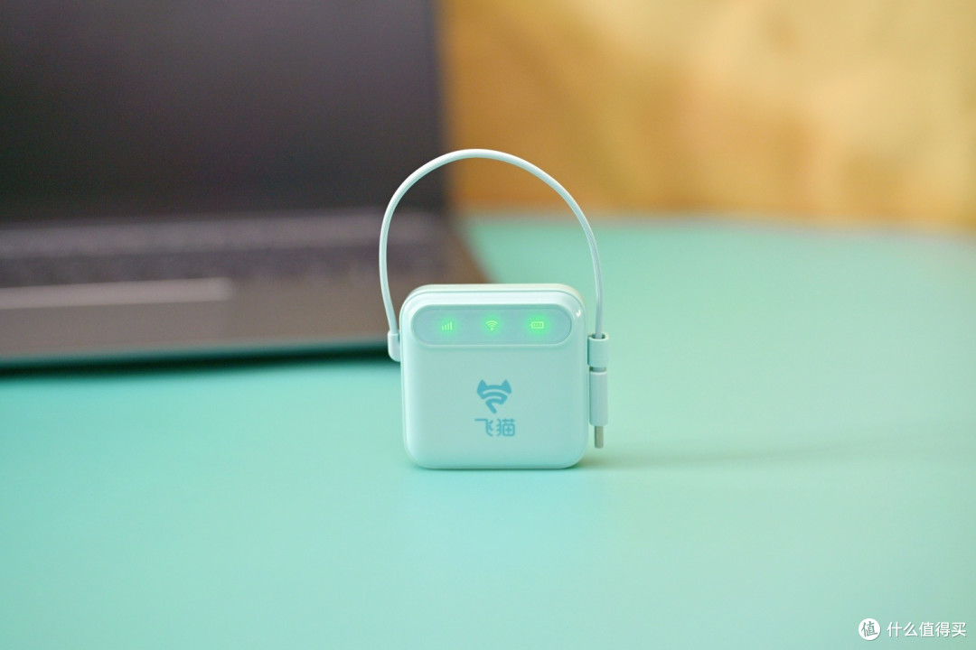 轻巧好看的真三网mini网络基站,上手体验飞猫M2随身WiFi