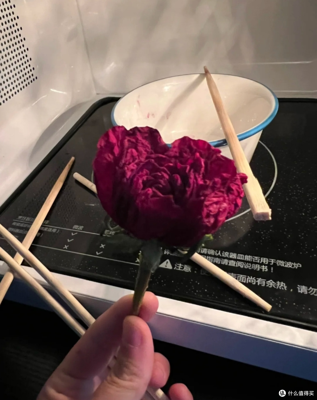 被网友的“微波炉用法”折服了,以为只能热菜,没想到用途这么广