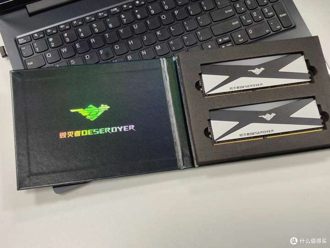 DDR4后时代的荣光,毁灭者-战舰PUY16GX2 4000 C18 CJR内存条实测
