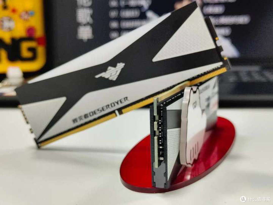 DDR4后时代的荣光,毁灭者-战舰PUY16GX2 4000 C18 CJR内存条实测