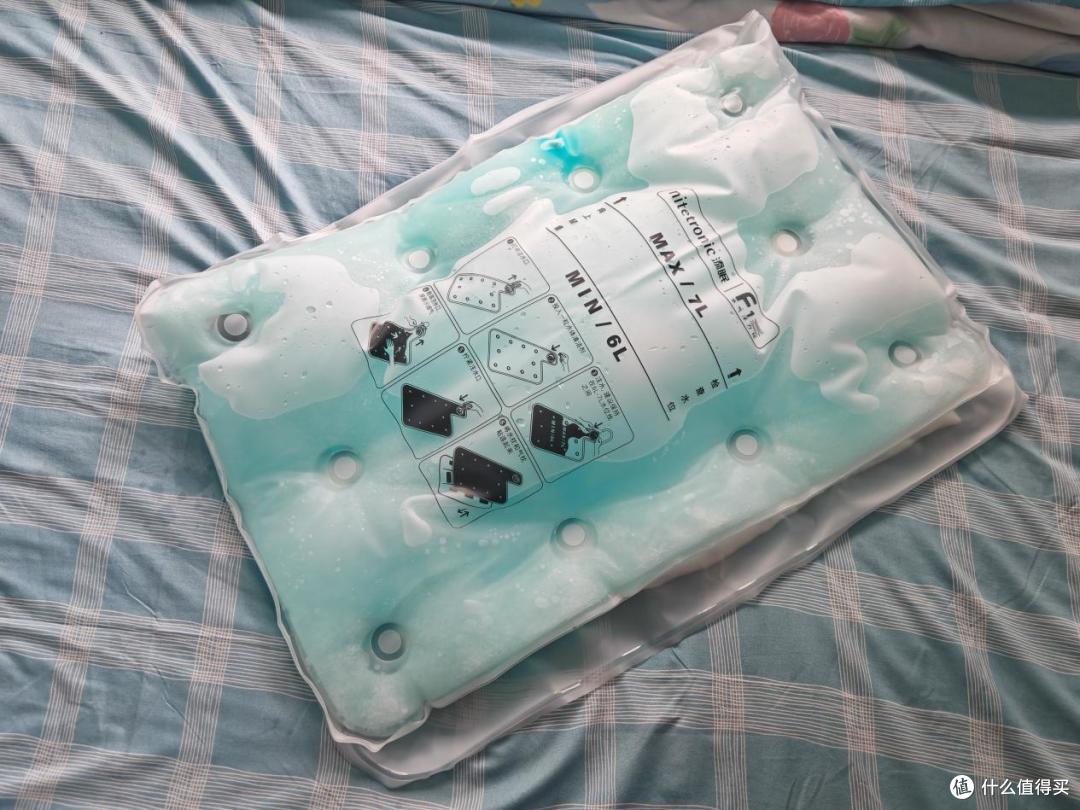水枕头既凉爽又能保护颈椎?Nitetronic添眠水气浮力枕值不值得买