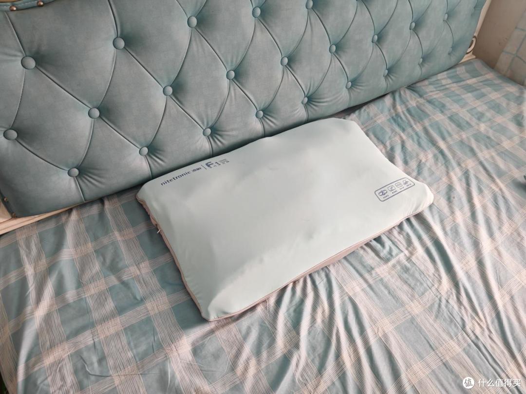 水枕头既凉爽又能保护颈椎?Nitetronic添眠水气浮力枕值不值得买